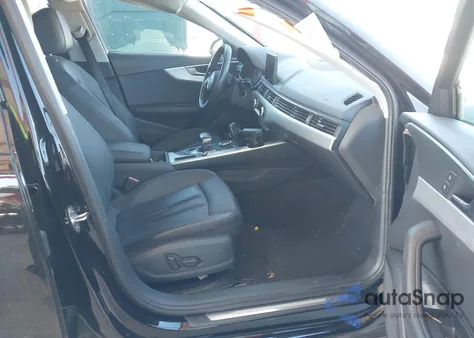 2017 Audi A4 2.0T Premium z USA, uszkodzony, nr VIN WAUGNAF40HN027162